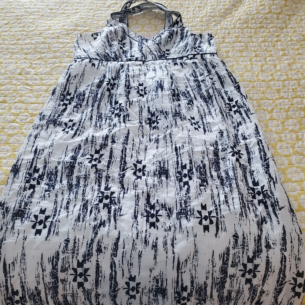 Ann Taylor Black/Creme Maxi Dress